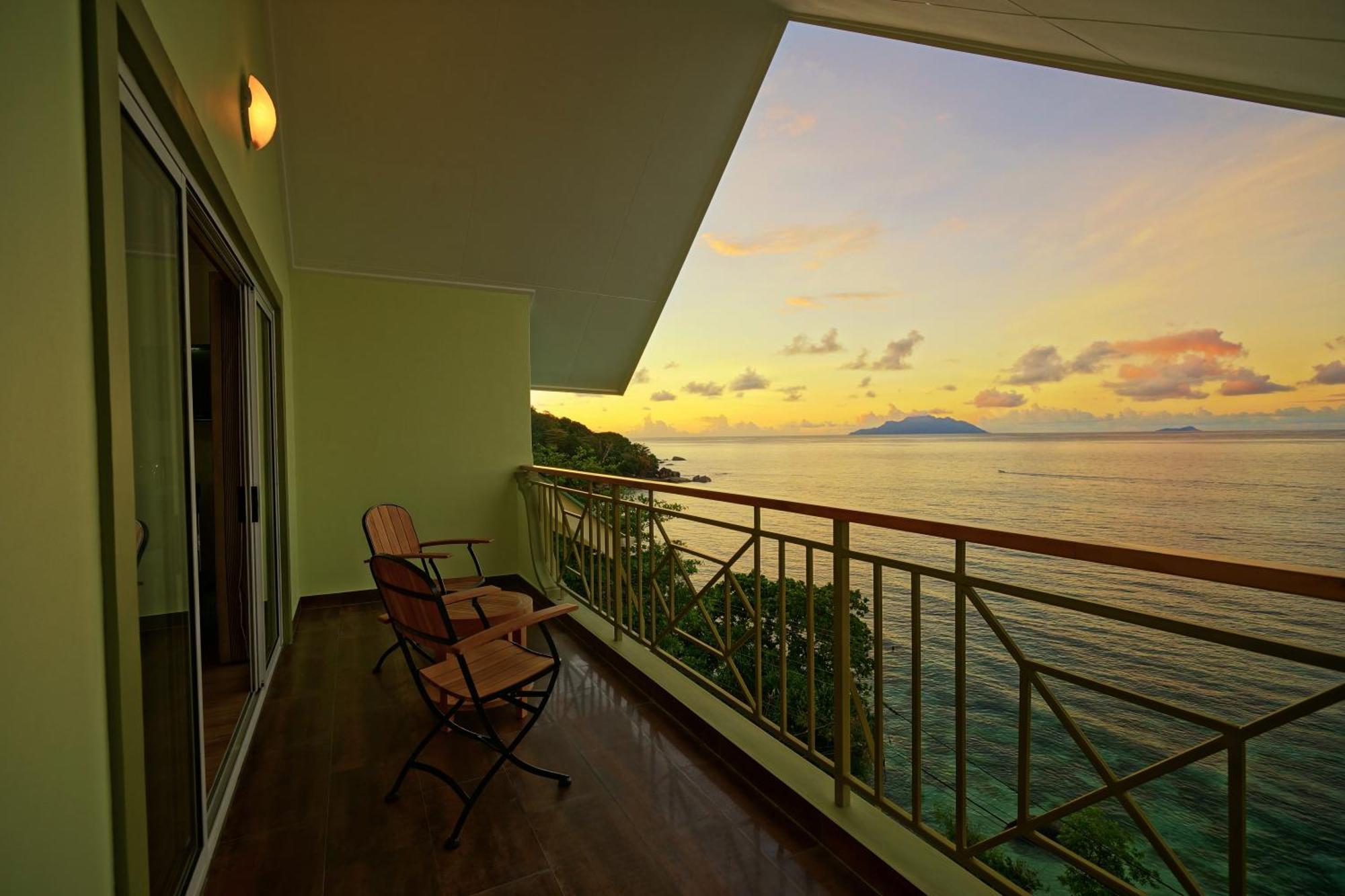 Treasure Cove Hotel & Restaurant Bel Ombre Exterior foto
